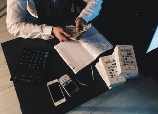 Career Paths in Finance and Accounting